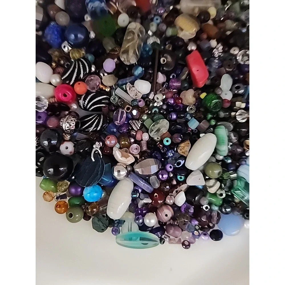 The Unbranded Brand happy beads